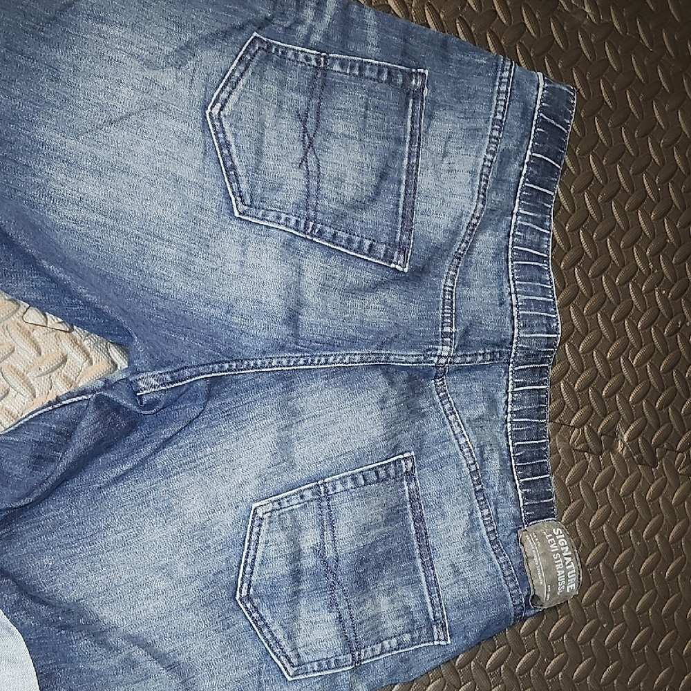 Signature by Levi Strauss Dark Blue Jean Shorts Size L - Picture 6 of 6